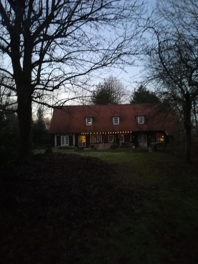 Lait & Lit Bed & Breakfast Triqueville Bagian luar foto